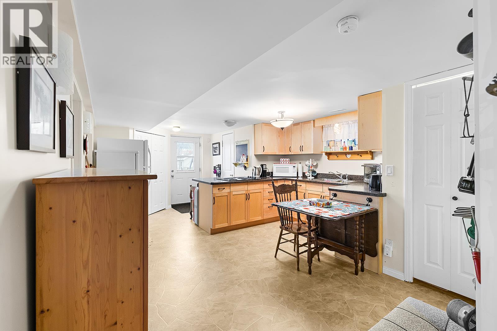 1220 Cedar Street, Creston, British Columbia  V0B 1G3 - Photo 17 - 10374940