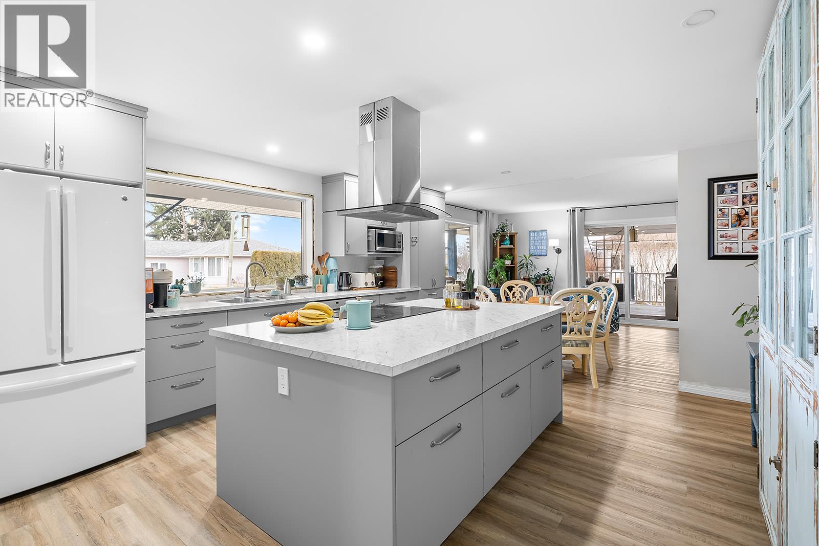 1220 Cedar Street, Creston, British Columbia  V0B 1G3 - Photo 3 - 10374940