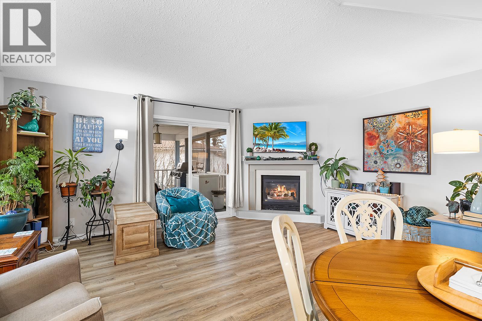 1220 Cedar Street, Creston, British Columbia  V0B 1G3 - Photo 6 - 10374940