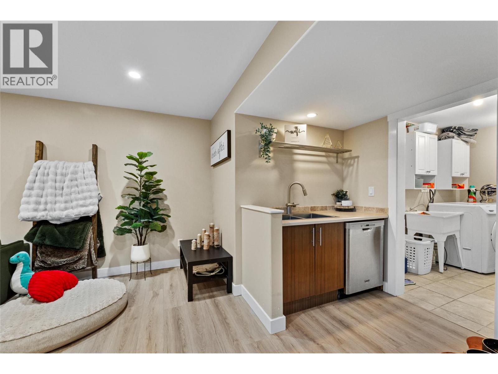 1052 Quail Drive, Kamloops, British Columbia  V2B 8N9 - Photo 37 - 10374909