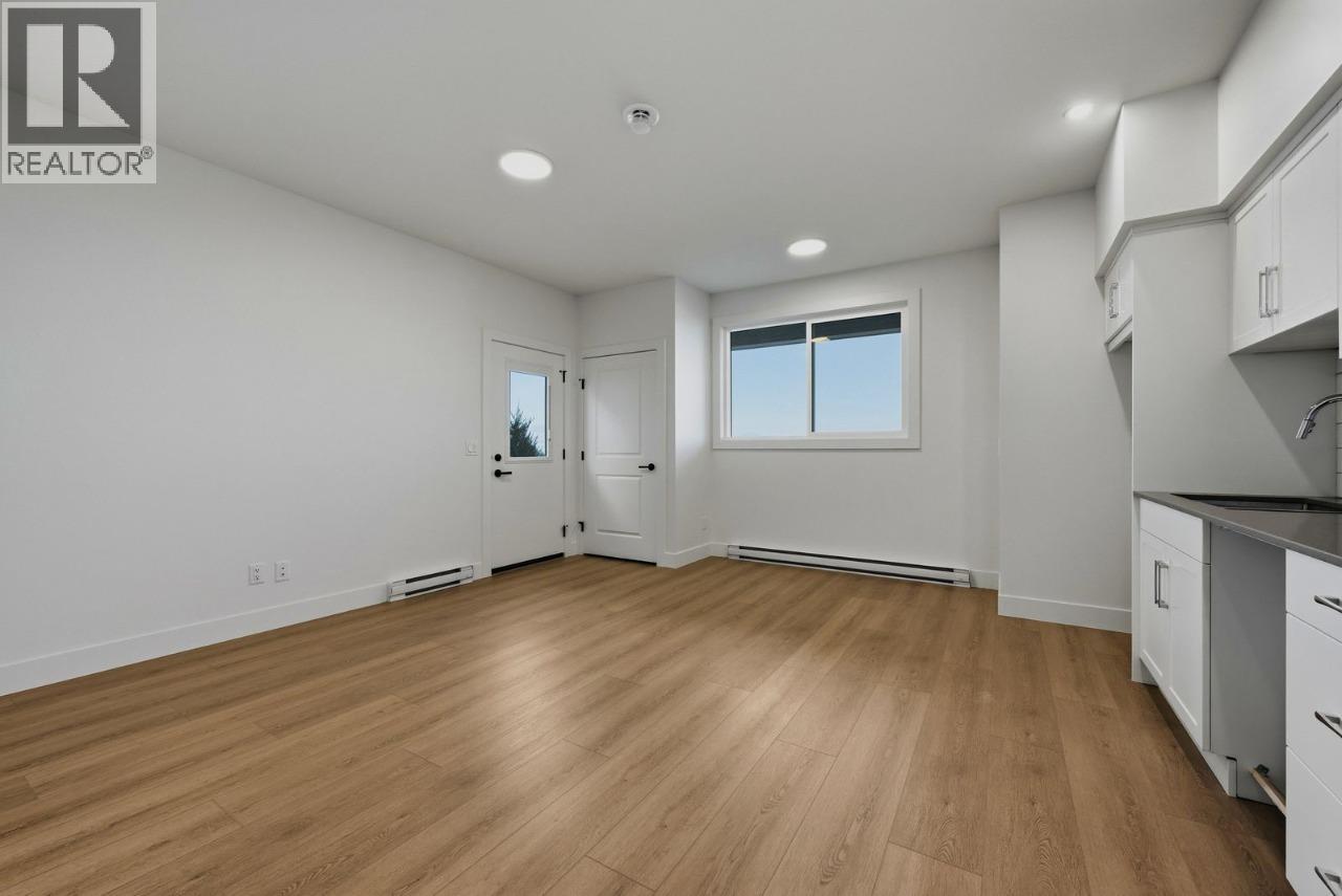 1080 Hewetson Avenue, Kelowna, British Columbia  V1W 5H6 - Photo 32 - 10375530