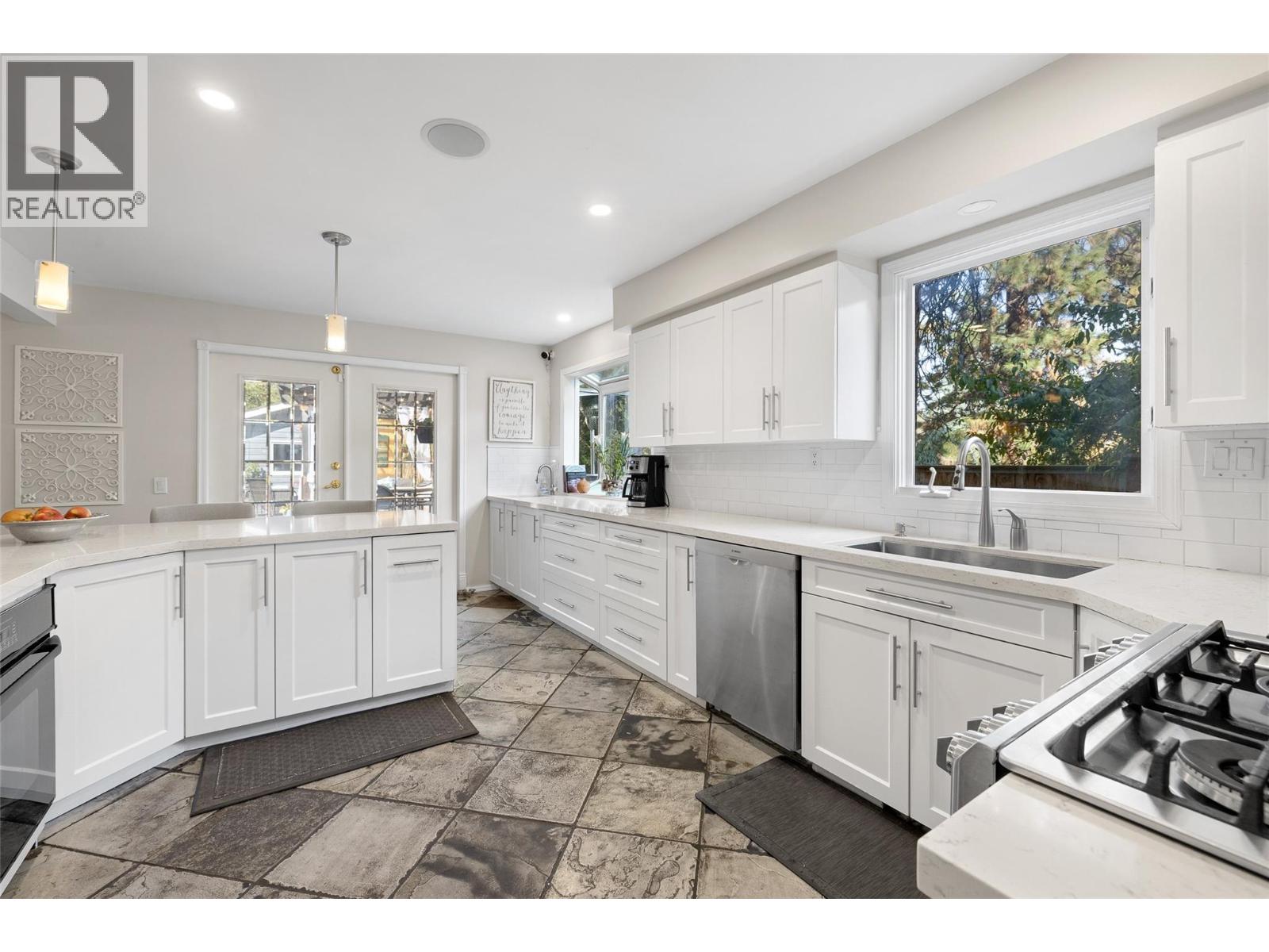 1988 Abel Street, West Kelowna, British Columbia  V1Z 3C9 - Photo 7 - 10375378