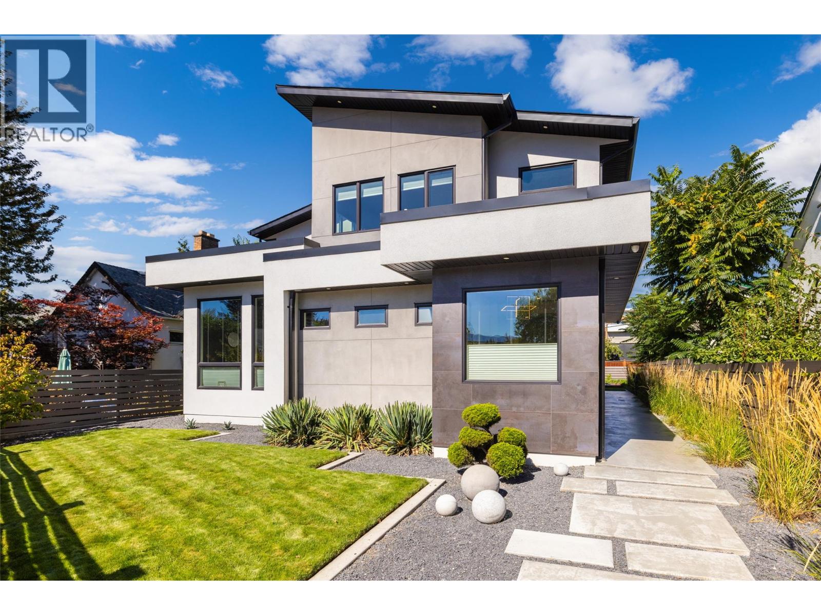 364 Christleton Avenue, Kelowna, British Columbia  V1Y 5H7 - Photo 6 - 10374456