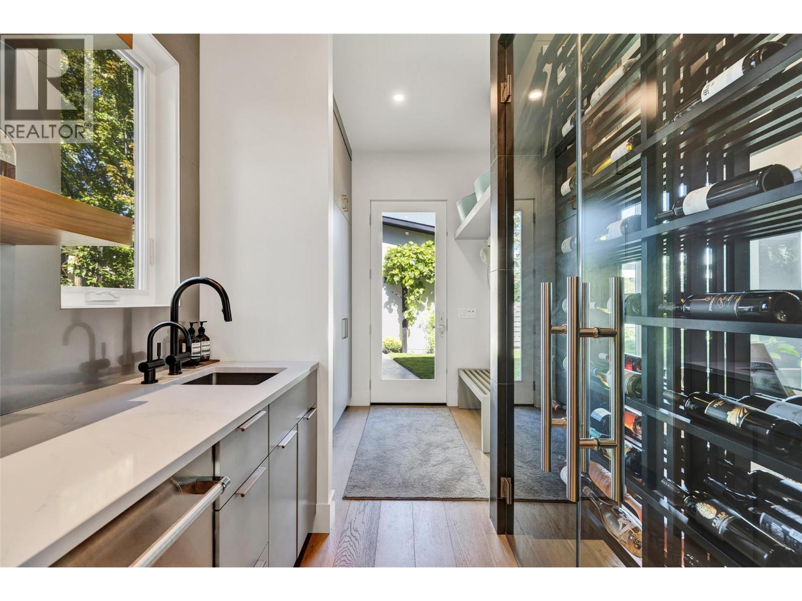 364 Christleton Avenue, Kelowna, British Columbia  V1Y 5H7 - Photo 63 - 10374456