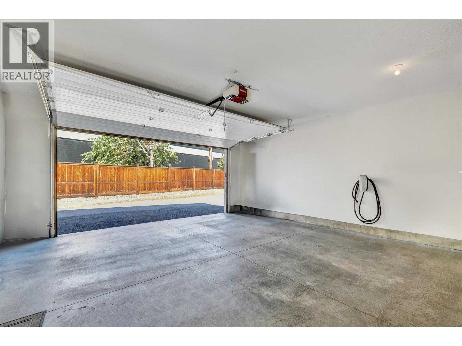 364 Christleton Avenue, Kelowna, British Columbia  V1Y 5H7 - Photo 77 - 10374456