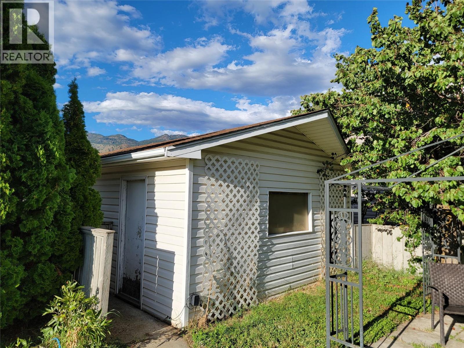 604 11th Avenue, Keremeos, British Columbia  V0X 1N3 - Photo 57 - 10375552