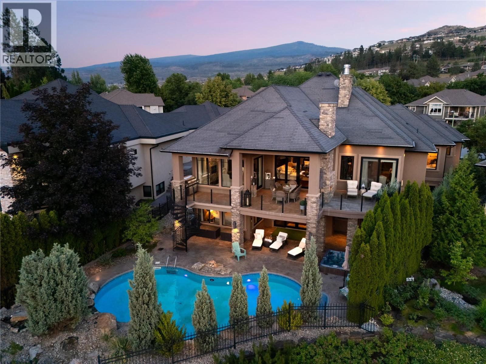710 Arbor View Drive, Kelowna, British Columbia  V1W 4Y2 - Photo 2 - 10375561