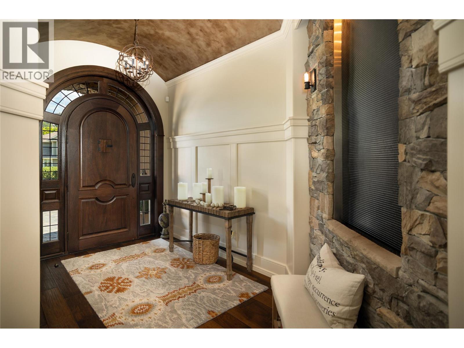 710 Arbor View Drive, Kelowna, British Columbia  V1W 4Y2 - Photo 5 - 10375561