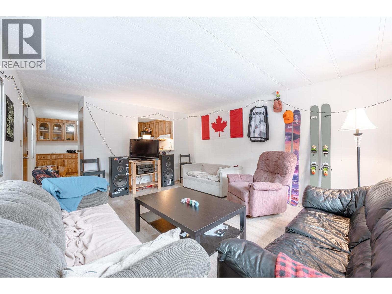 3666 Catherwood Road, Revelstoke, British Columbia  V0E 2S0 - Photo 21 - 10373628