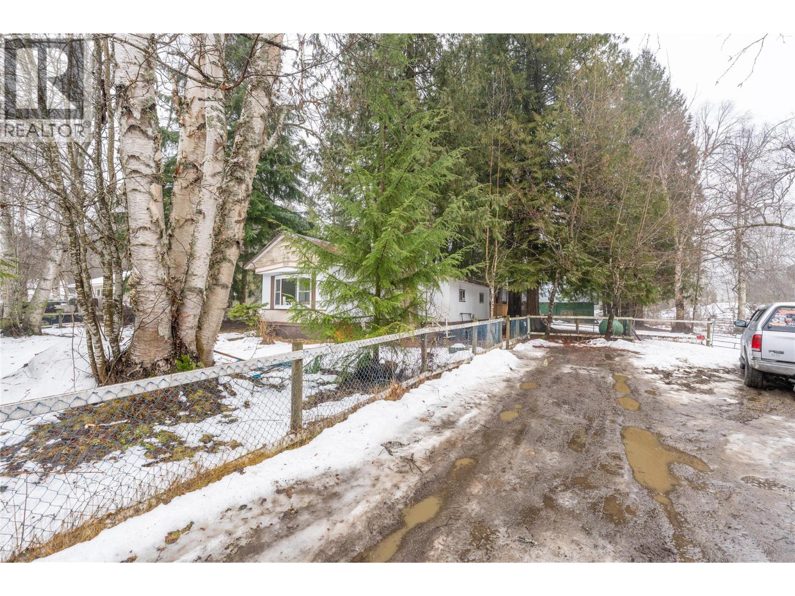 3666 Catherwood Road, Revelstoke, British Columbia  V0E 2S0 - Photo 42 - 10373628