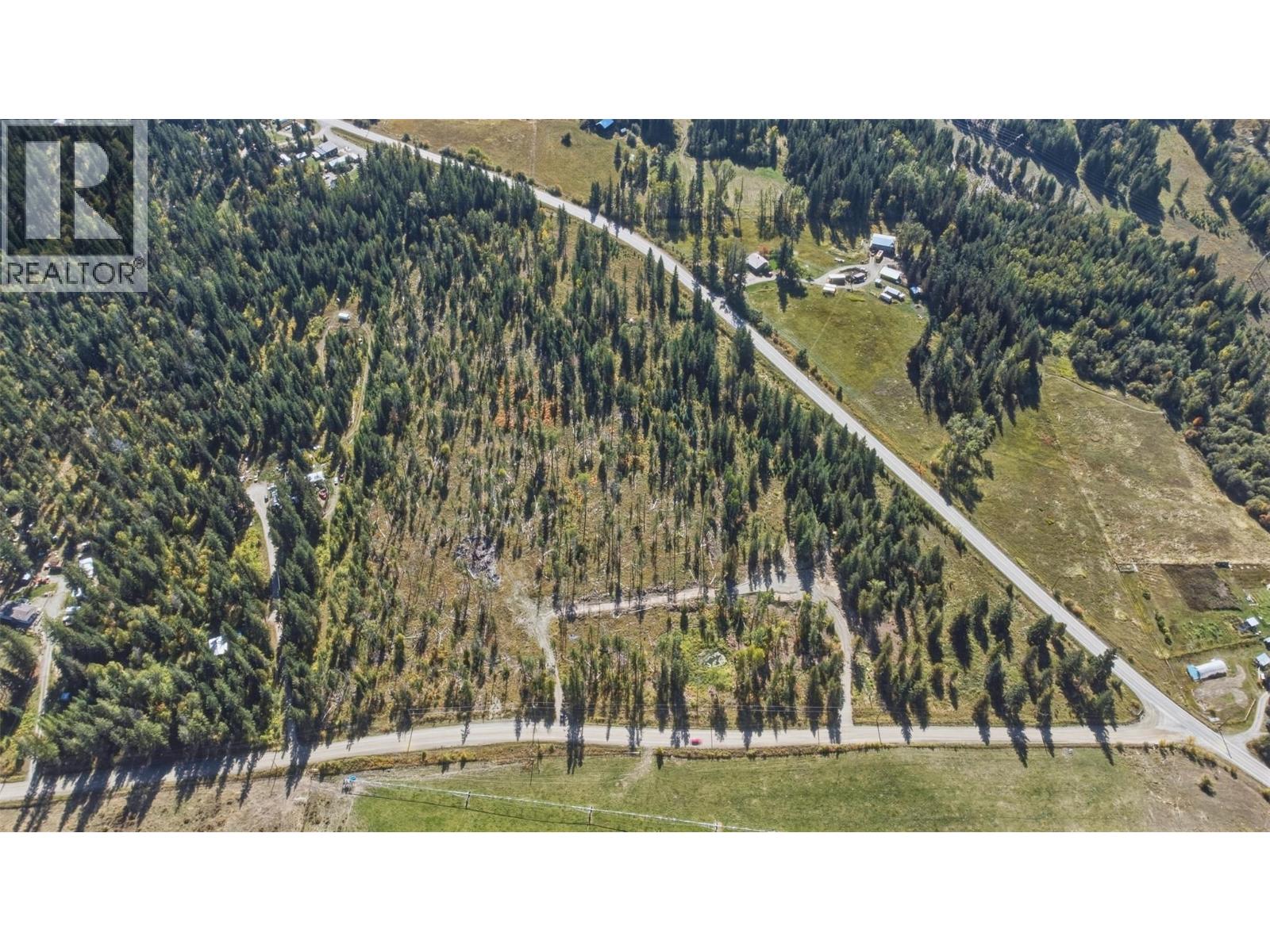 30 Campbell Road, Cherryville, British Columbia  V0e 2G3 - Photo 8 - 10375505