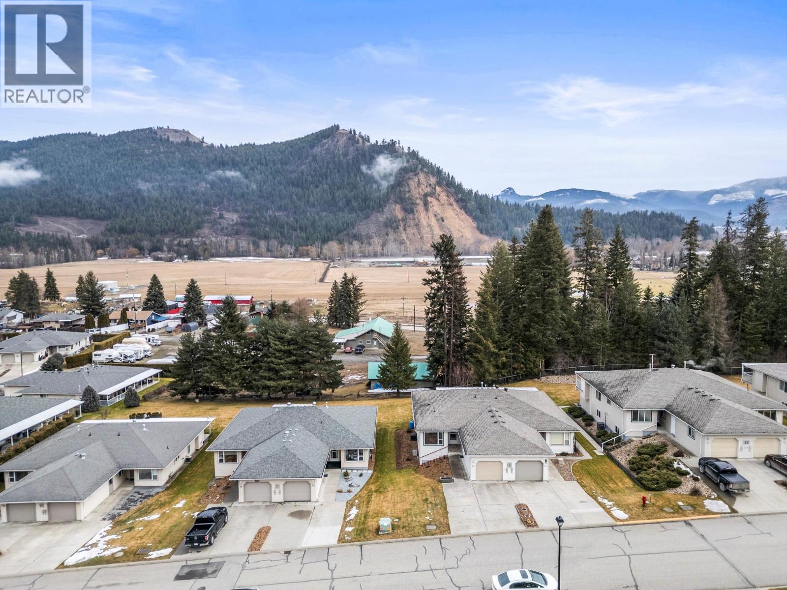 2675 Pine Avenue Unit# 54, Lumby, British Columbia  V0E 2G5 - Photo 60 - 10375277