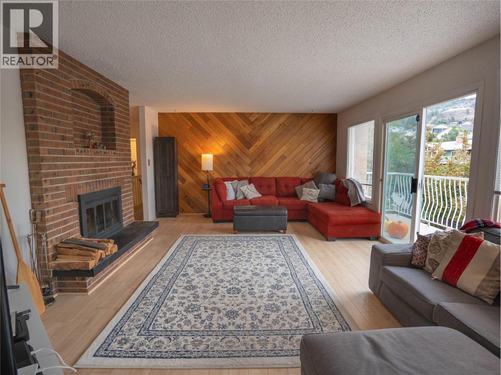 190 Dafoe Place, Penticton, British Columbia  V2A 7E6 - Photo 3 - 10375515