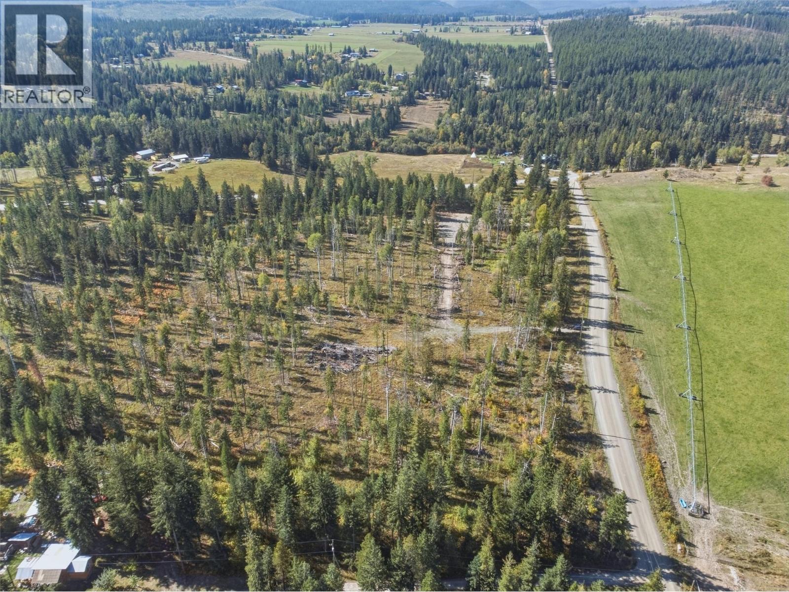 38 Campbell Road, Cherryville, British Columbia  V0E 2G3 - Photo 10 - 10375506