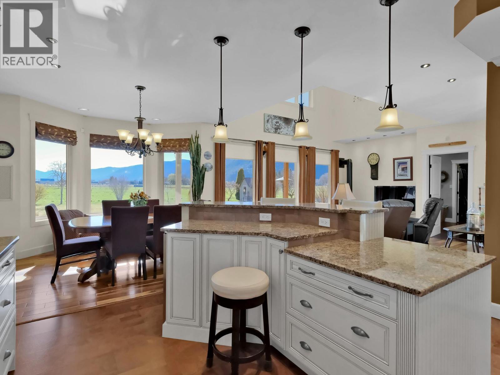 6240 Nursery Road, Grand Forks, British Columbia  V0H 1H9 - Photo 17 - 10375194