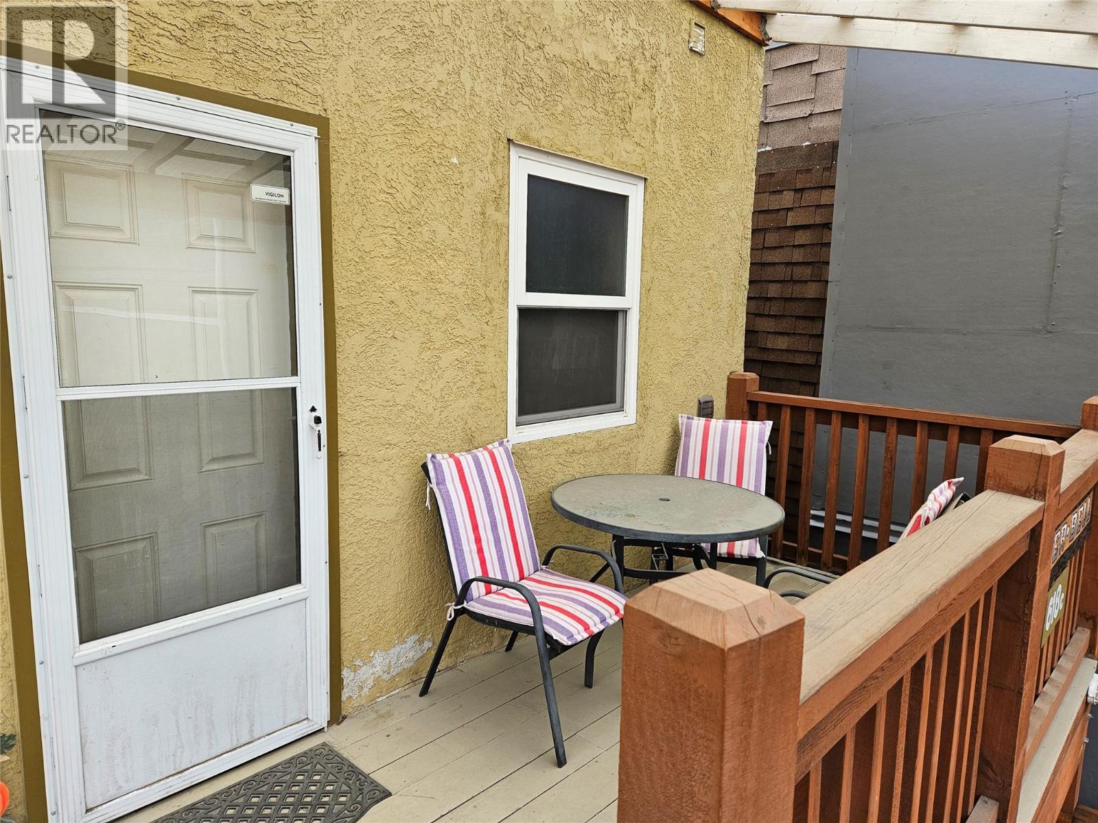 618 7th Avenue, Keremeos, British Columbia  V0X 1N0 - Photo 4 - 10375597