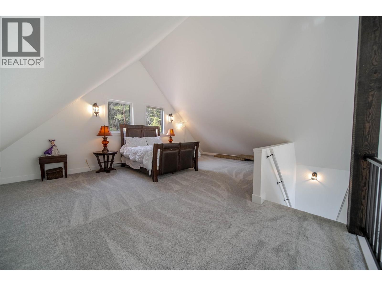 4165 93 Highway, Grasmere, British Columbia  V0B 1R0 - Photo 36 - 10375585