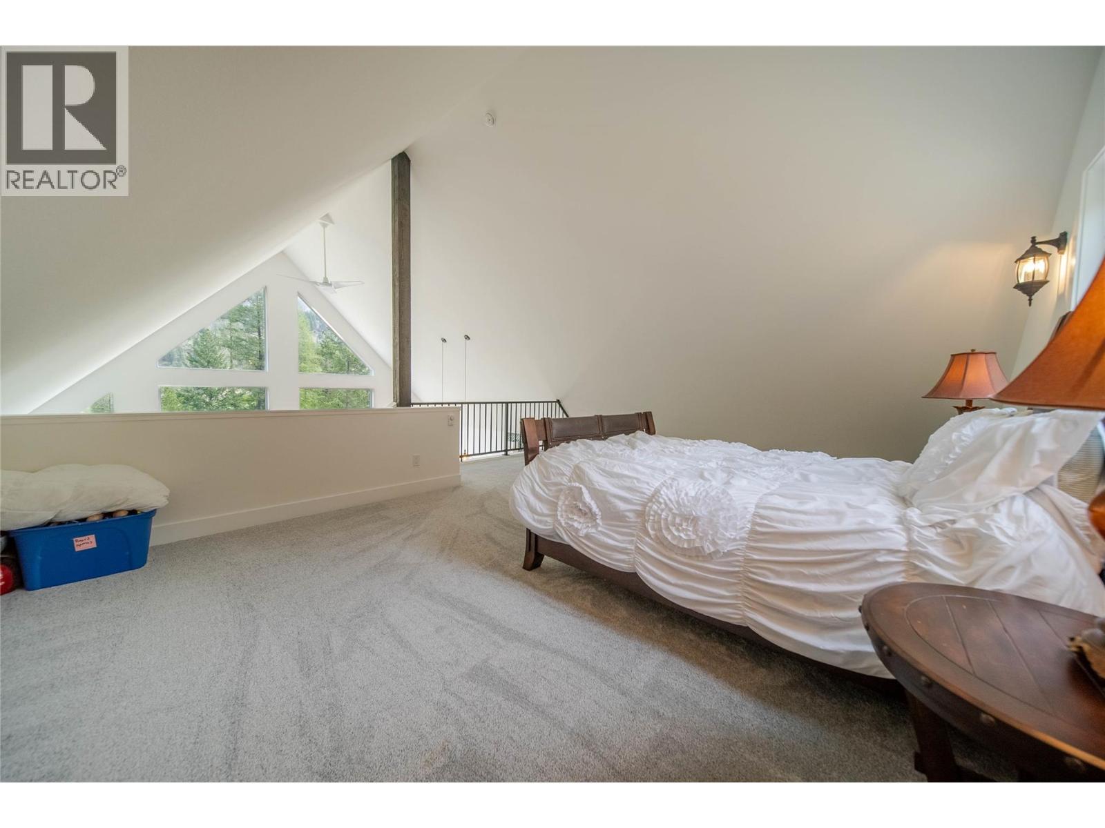 4165 93 Highway, Grasmere, British Columbia  V0B 1R0 - Photo 38 - 10375585