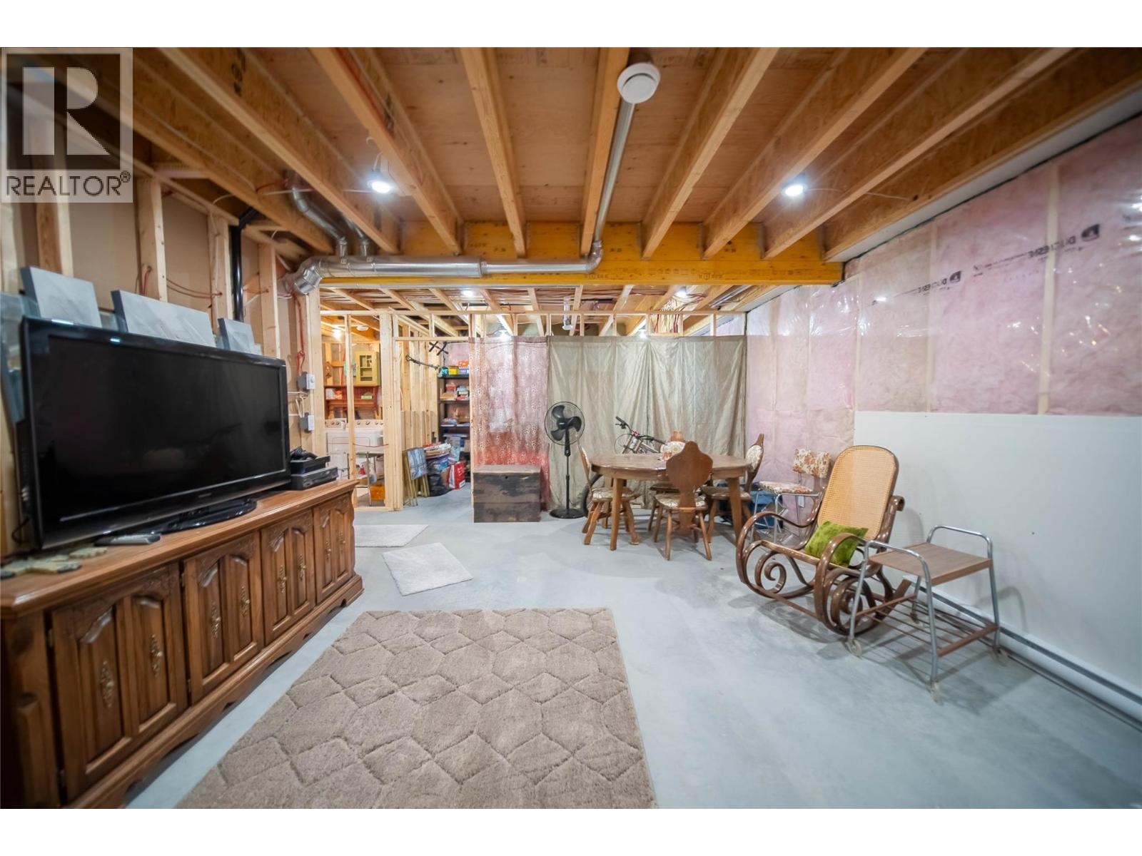 4165 93 Highway, Grasmere, British Columbia  V0B 1R0 - Photo 39 - 10375585