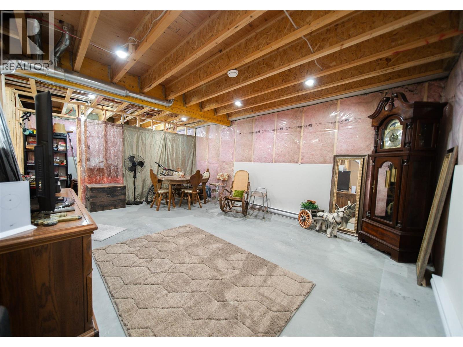 4165 93 Highway, Grasmere, British Columbia  V0B 1R0 - Photo 40 - 10375585