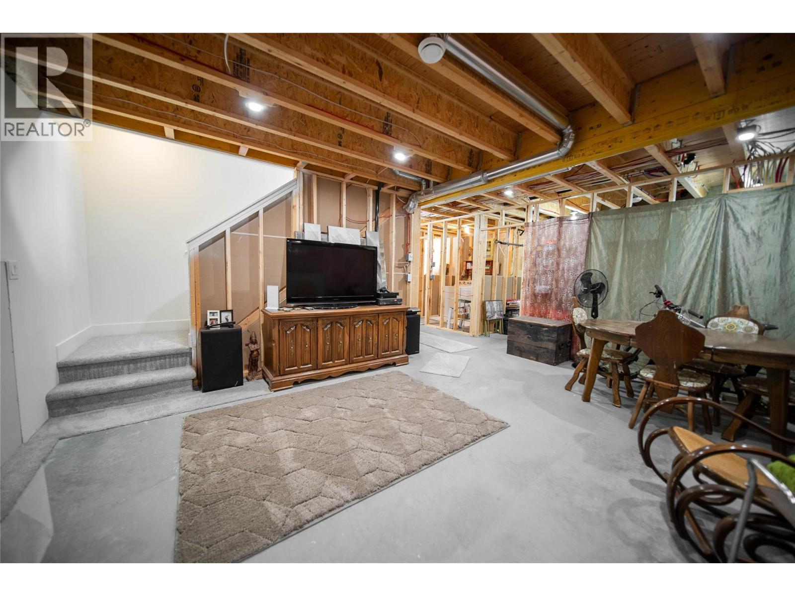 4165 93 Highway, Grasmere, British Columbia  V0B 1R0 - Photo 41 - 10375585
