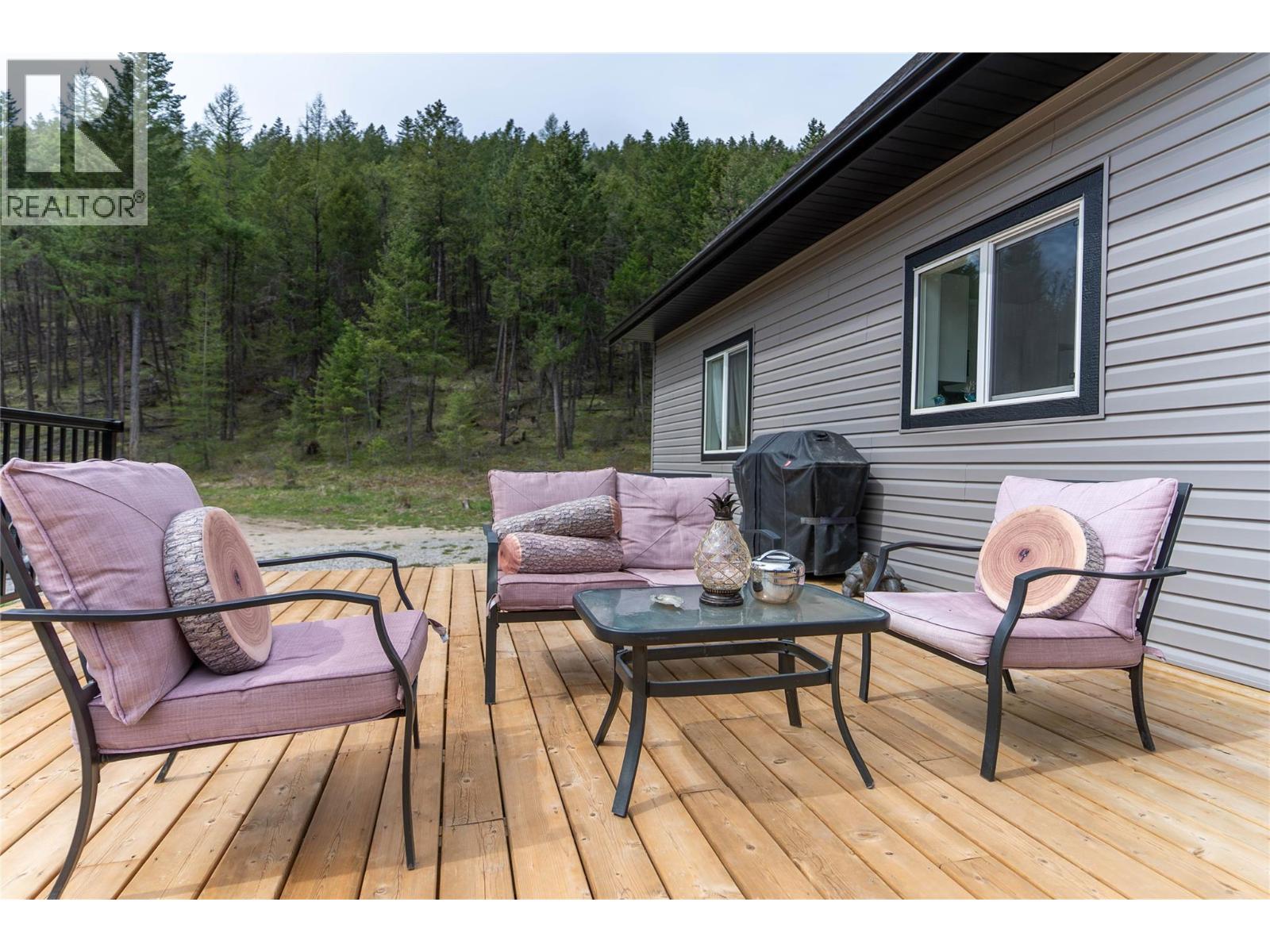 4165 93 Highway, Grasmere, British Columbia  V0B 1R0 - Photo 60 - 10375585