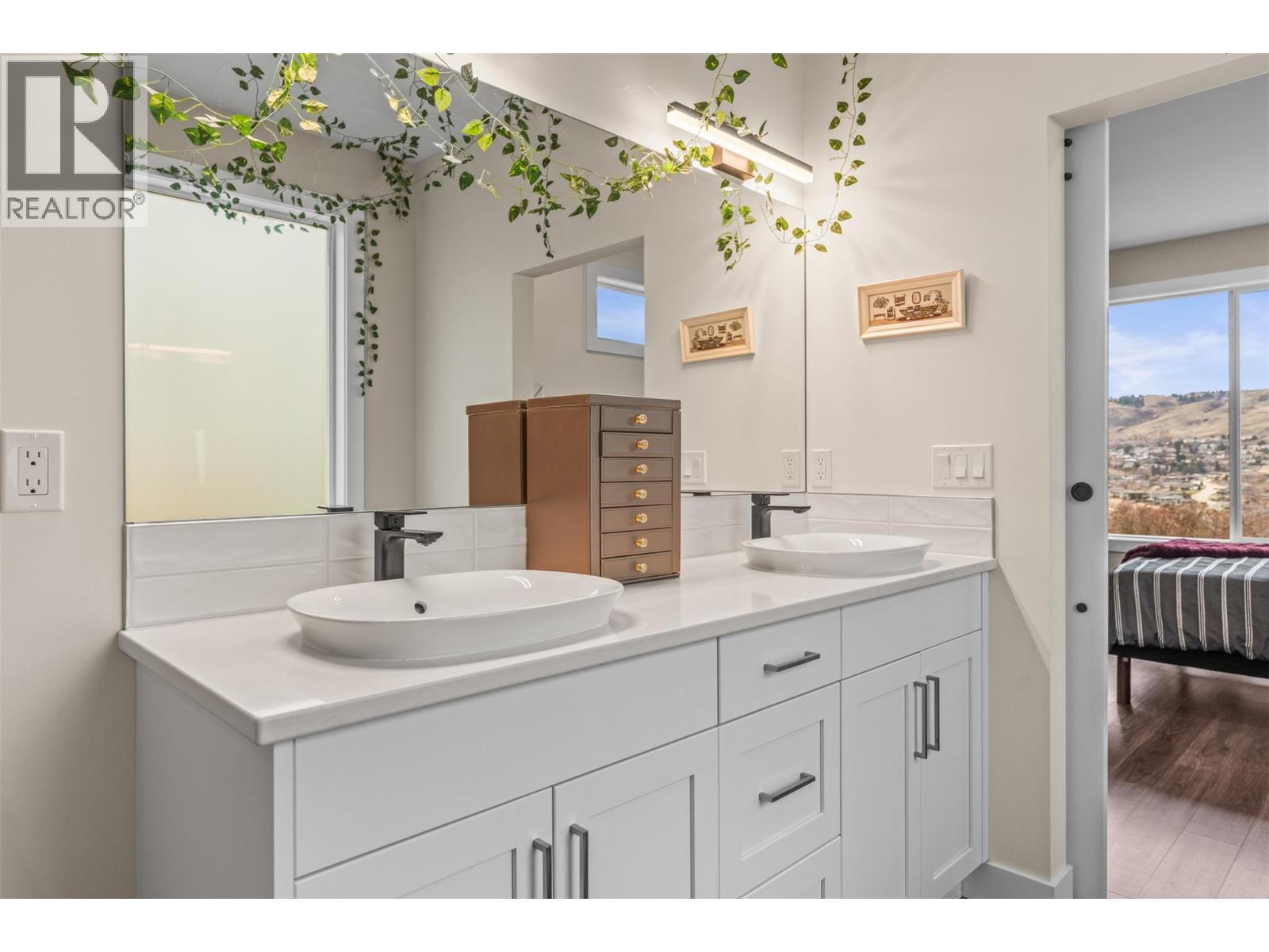 8909 Cherry Lane, Coldstream, British Columbia  V1B 1W1 - Photo 25 - 10375491