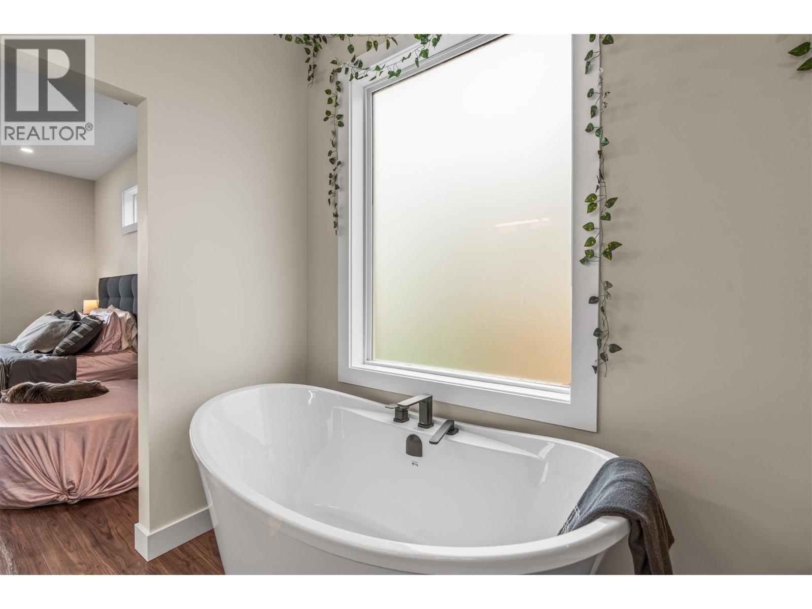 8909 Cherry Lane, Coldstream, British Columbia  V1B 1W1 - Photo 26 - 10375491