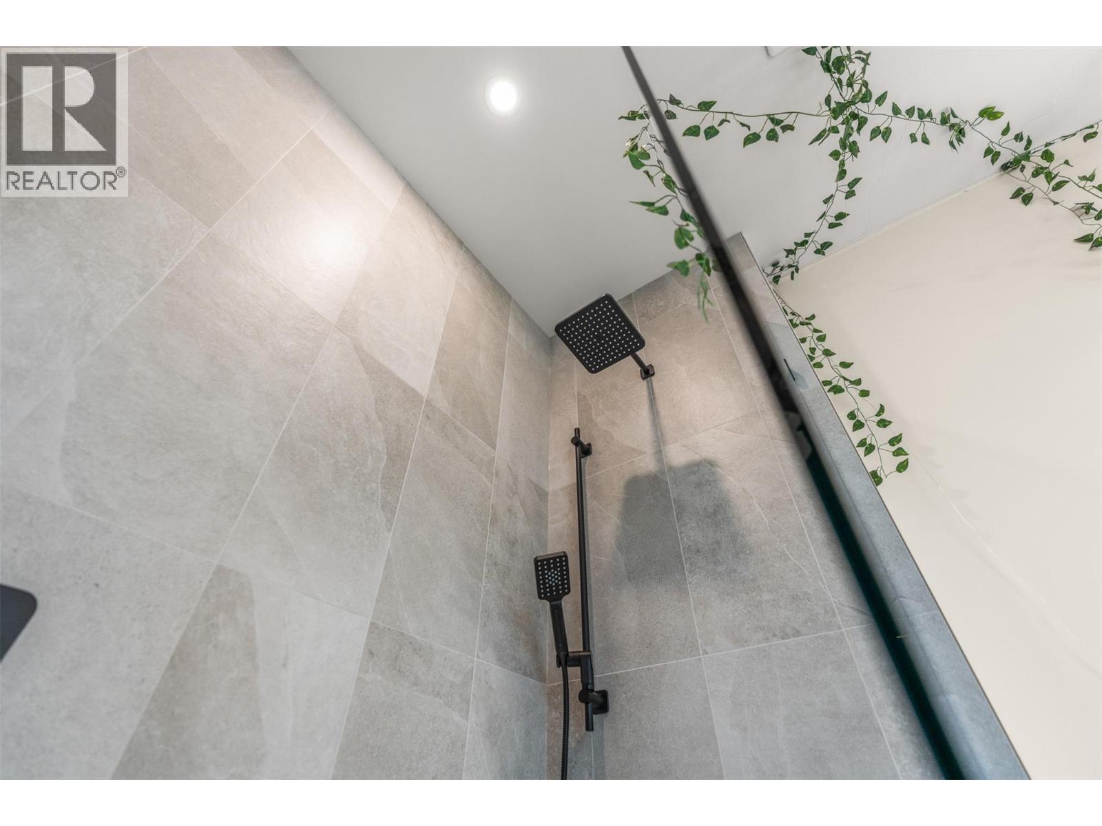 8909 Cherry Lane, Coldstream, British Columbia  V1B 1W1 - Photo 27 - 10375491