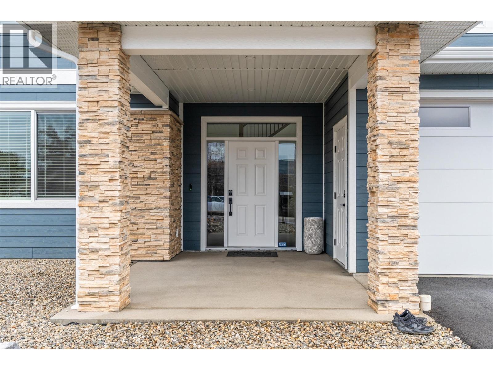 8909 Cherry Lane, Coldstream, British Columbia  V1B 1W1 - Photo 5 - 10375491