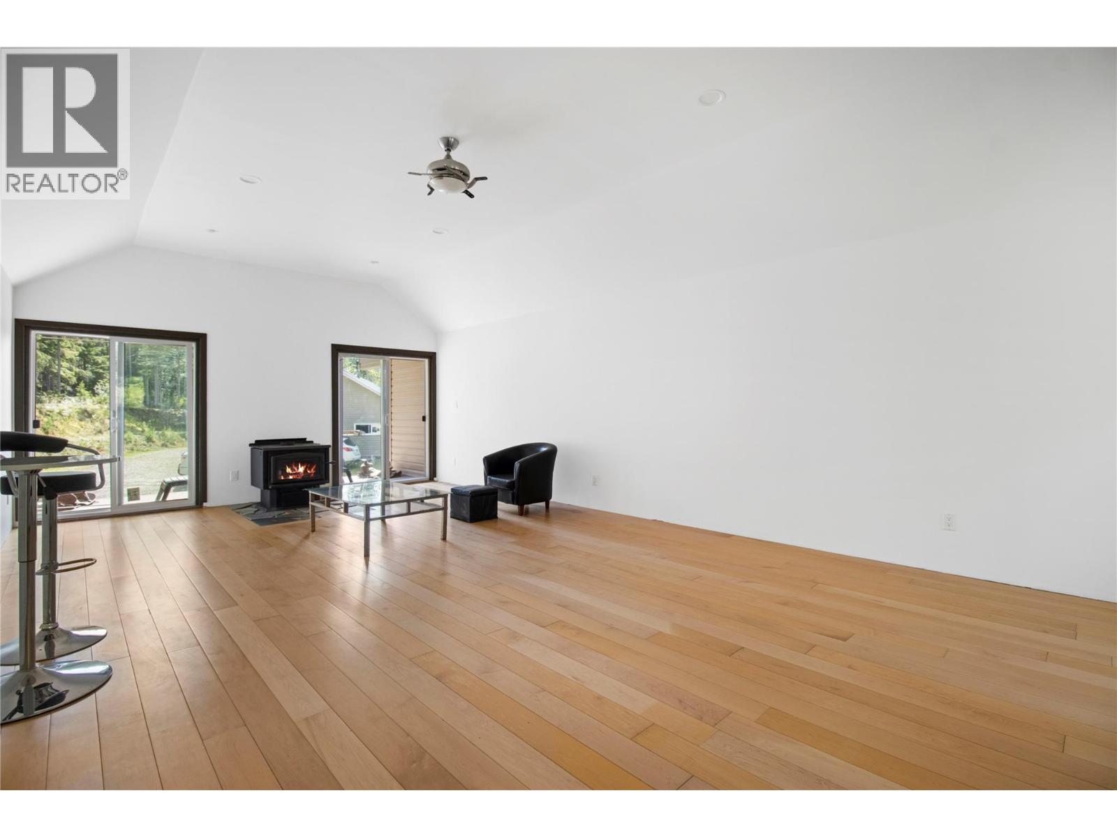 1446 Nittel Road, Seymour Arm, British Columbia  V0E 1M0 - Photo 46 - 10373345