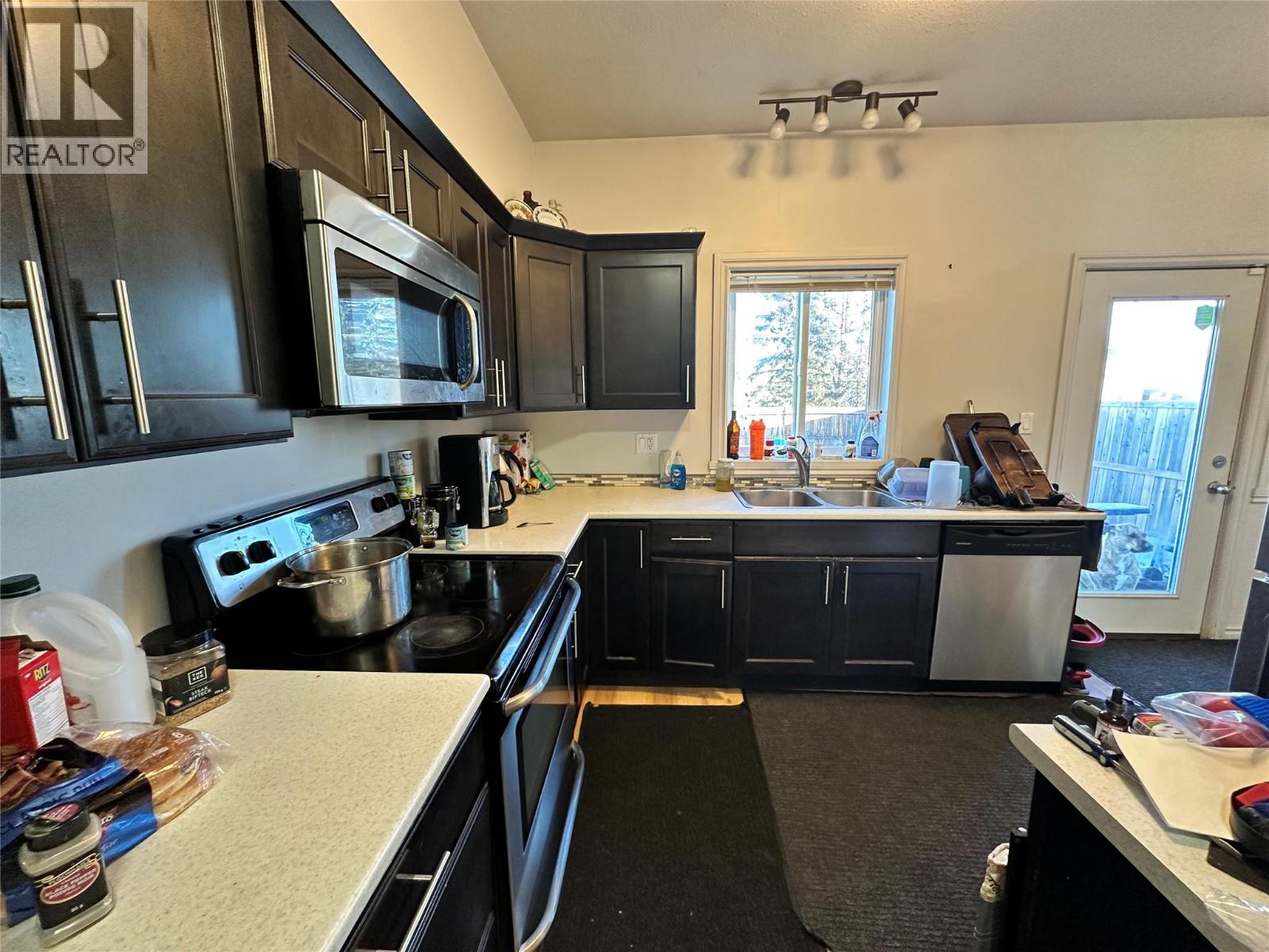 1544 117 Avenue, Dawson Creek, British Columbia  V1G 0E7 - Photo 4 - 10375614