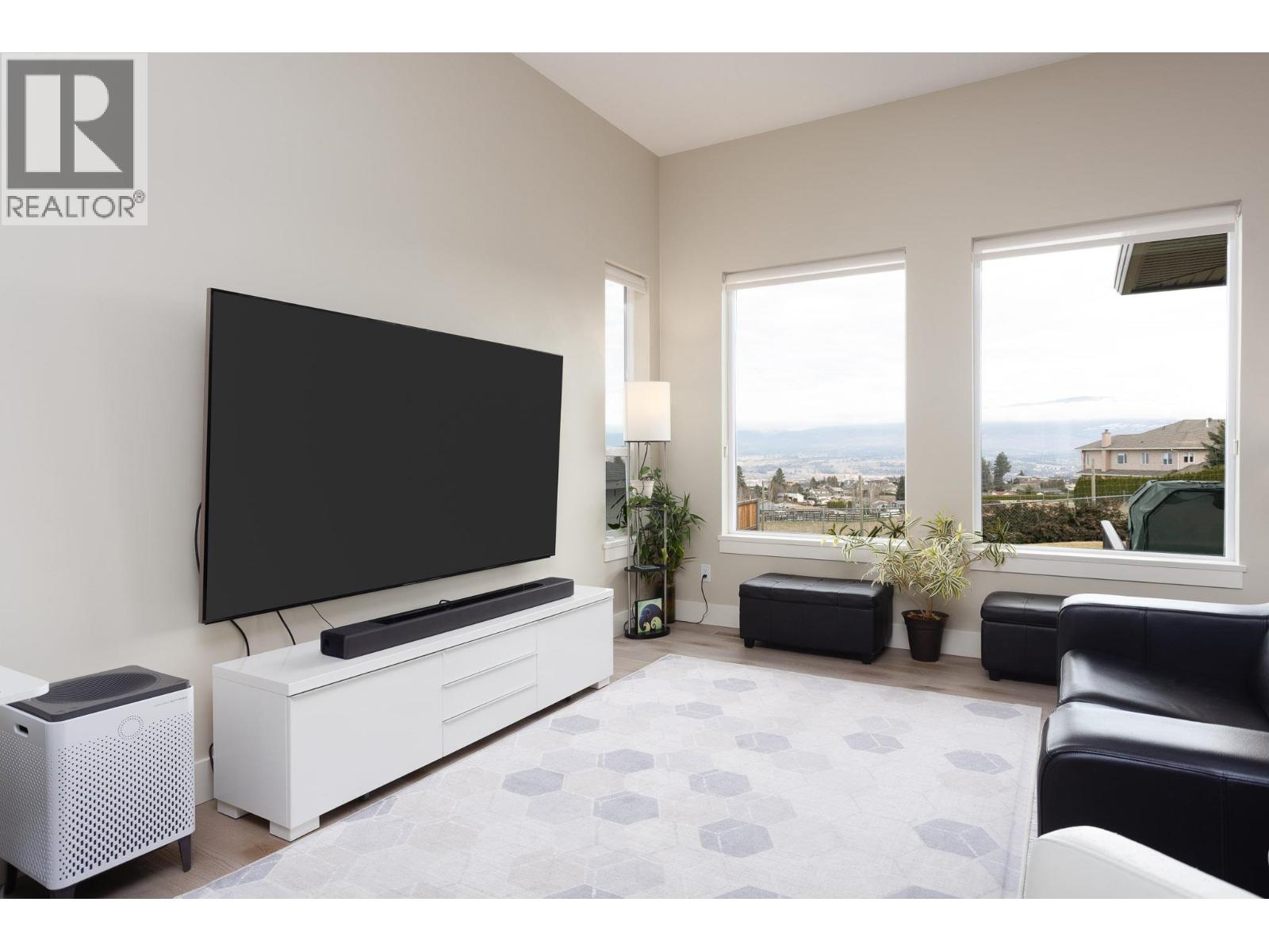 2449 Harmon Road, West Kelowna, British Columbia  V1Z 2C1 - Photo 16 - 10375608