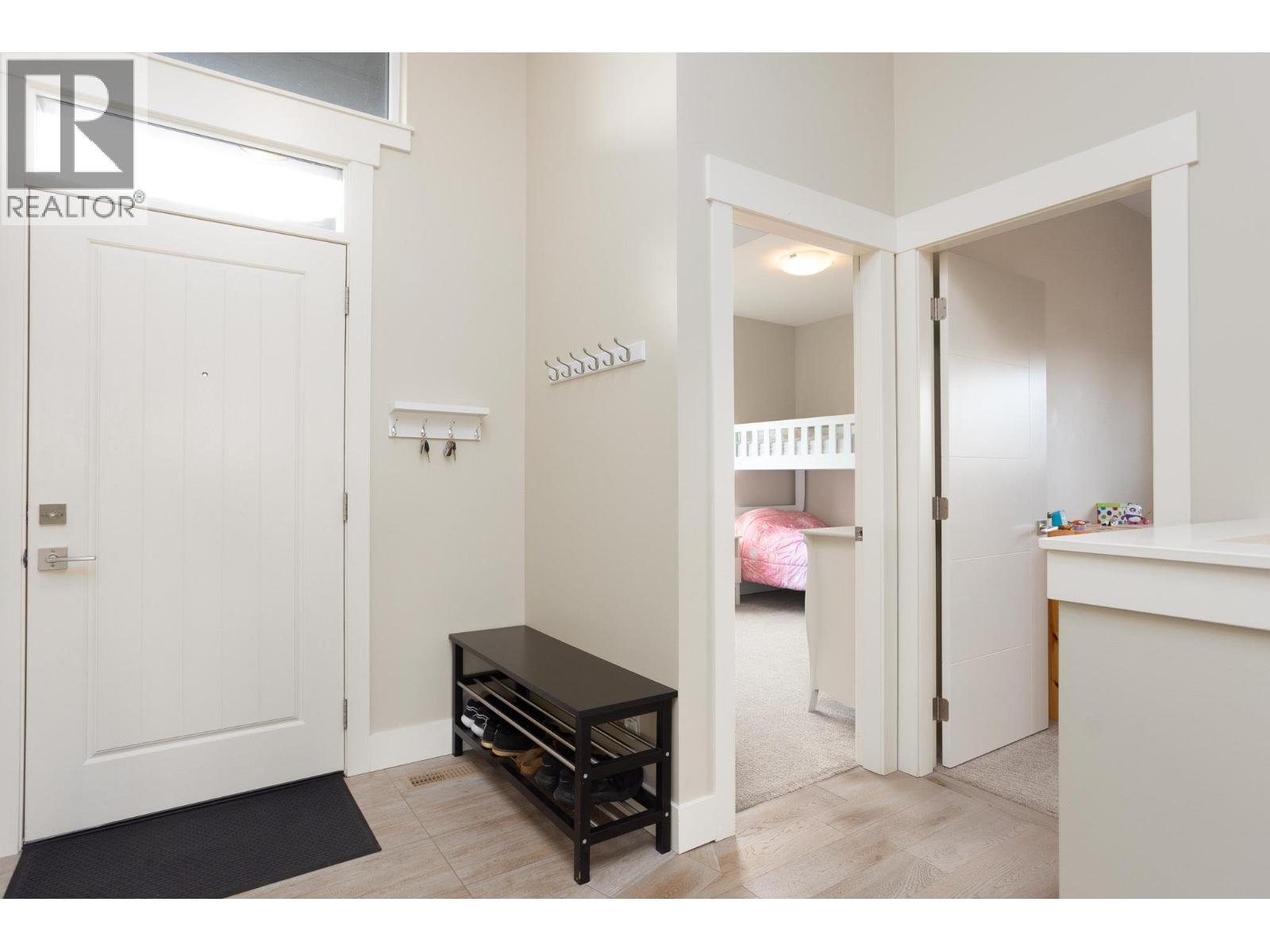 2449 Harmon Road, West Kelowna, British Columbia  V1Z 2C1 - Photo 5 - 10375608