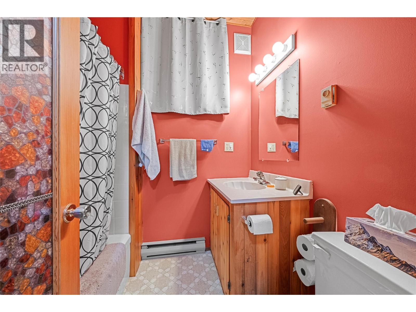 5305 Meadow Creek Crescent, Celista, British Columbia  V0E 1M6 - Photo 33 - 10375485