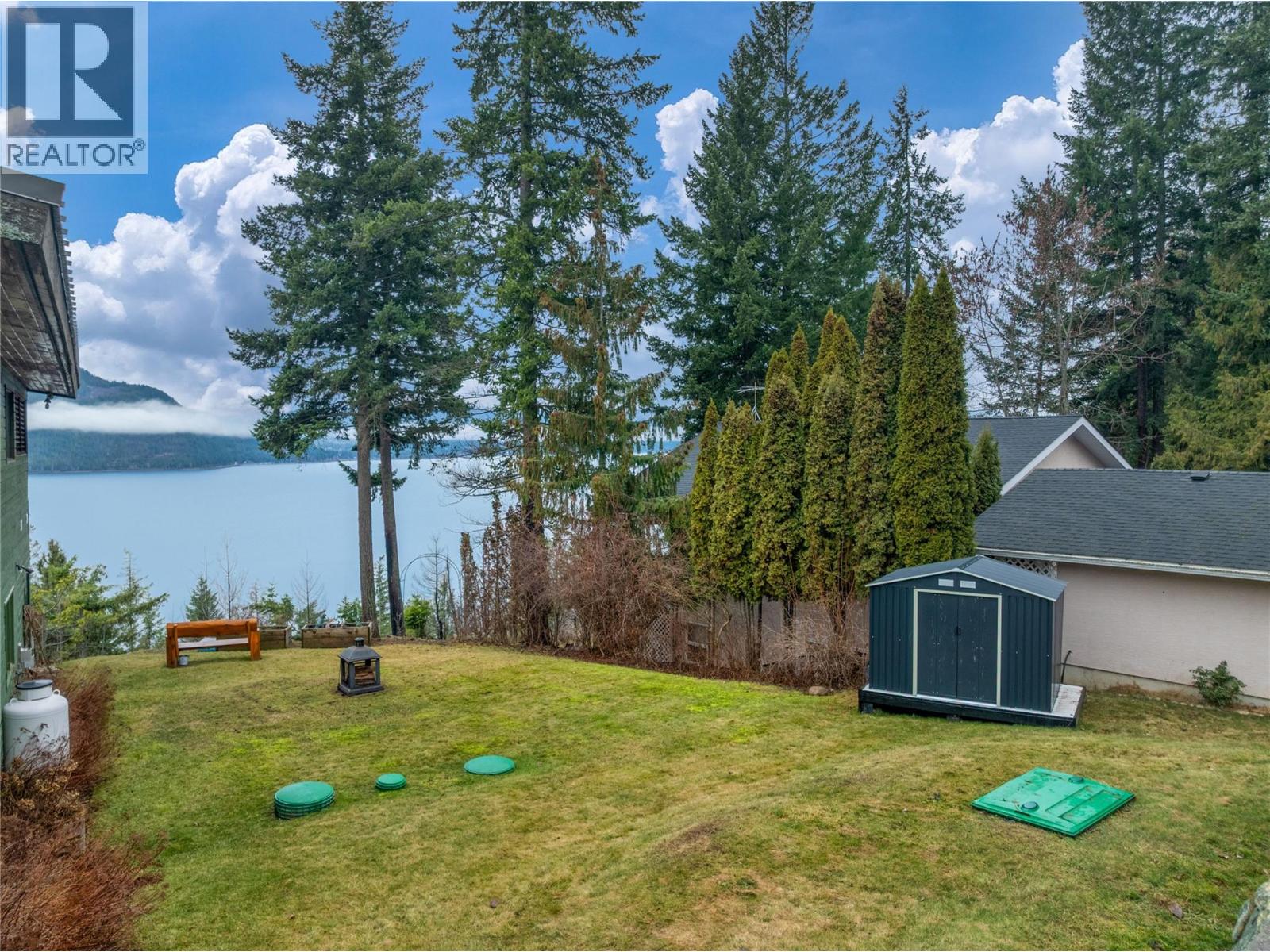 5305 Meadow Creek Crescent, Celista, British Columbia  V0E 1M6 - Photo 45 - 10375485