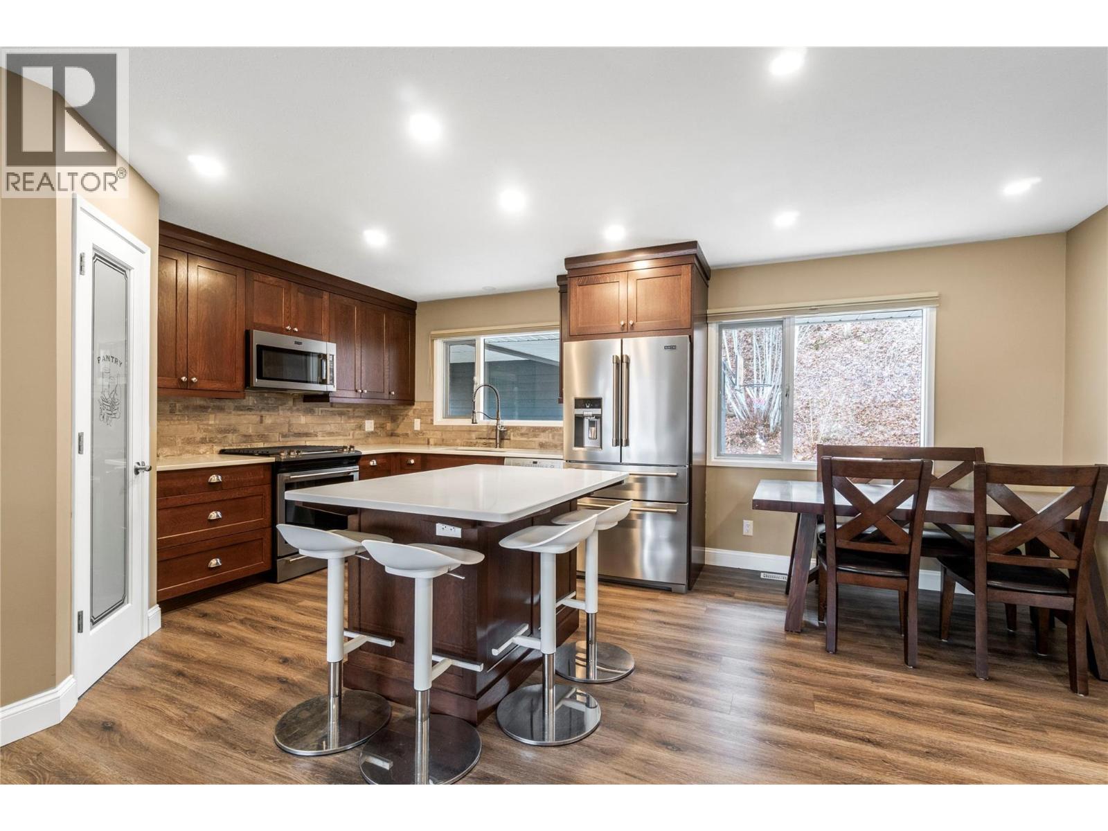 6960 50 Street Ne, Salmon Arm, British Columbia  V0E 1K0 - Photo 10 - 10375319