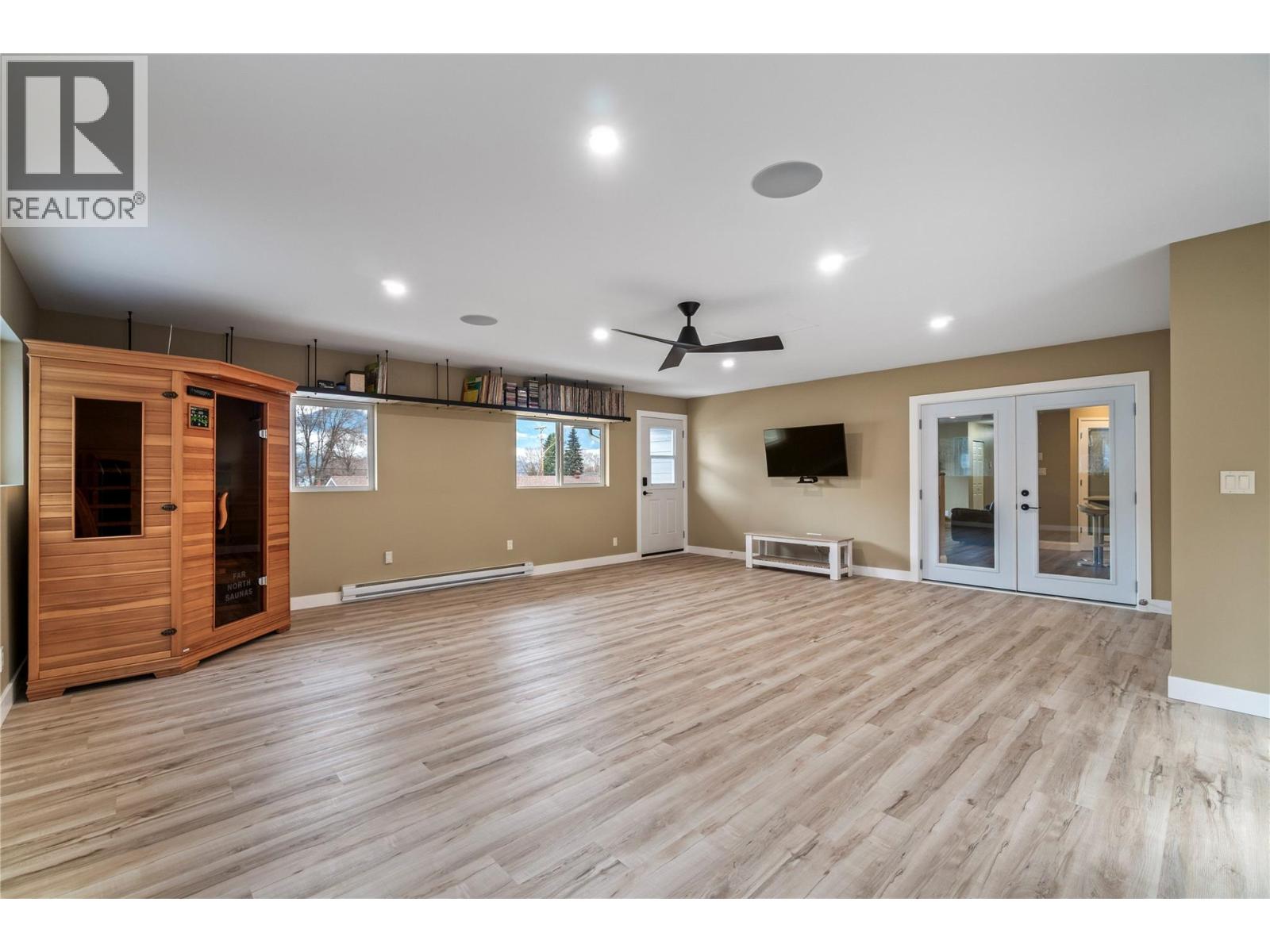 6960 50 Street Ne, Salmon Arm, British Columbia  V0E 1K0 - Photo 18 - 10375319