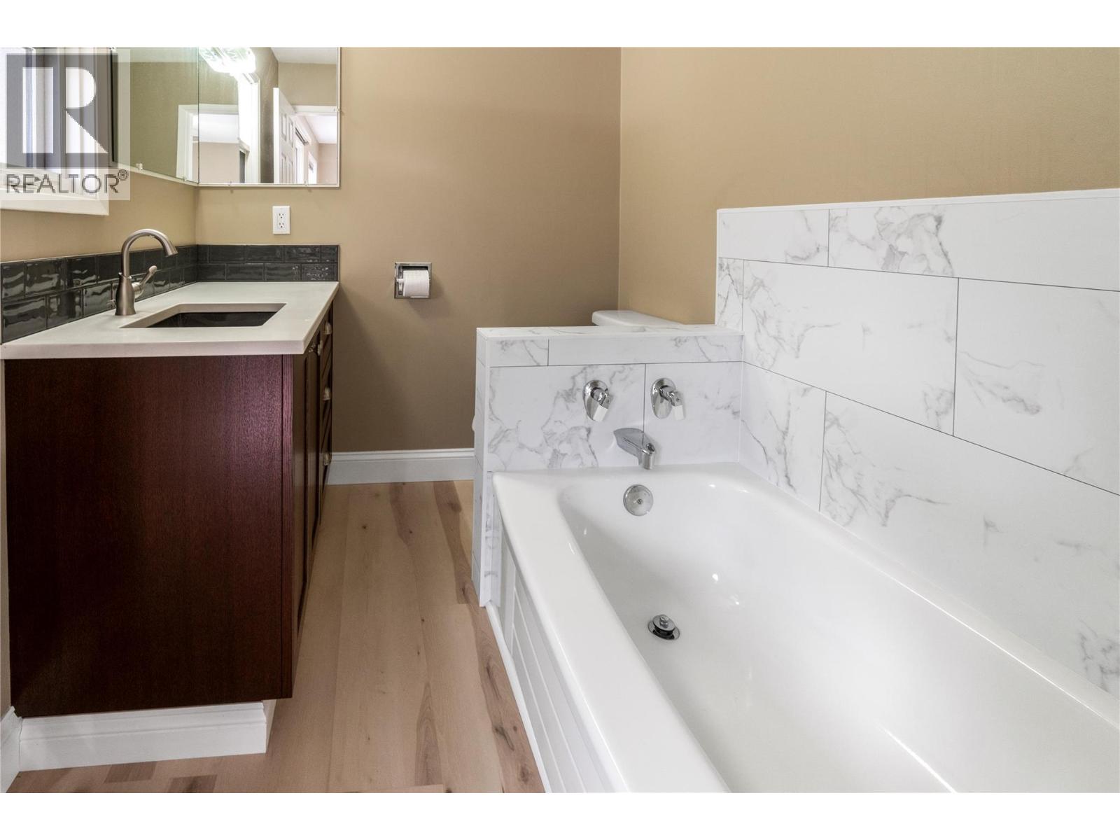 6960 50 Street Ne, Salmon Arm, British Columbia  V0E 1K0 - Photo 27 - 10375319