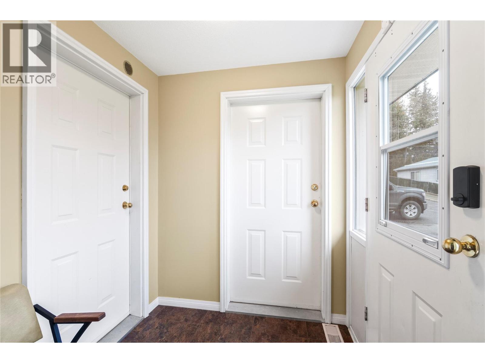 6960 50 Street Ne, Salmon Arm, British Columbia  V0E 1K0 - Photo 28 - 10375319