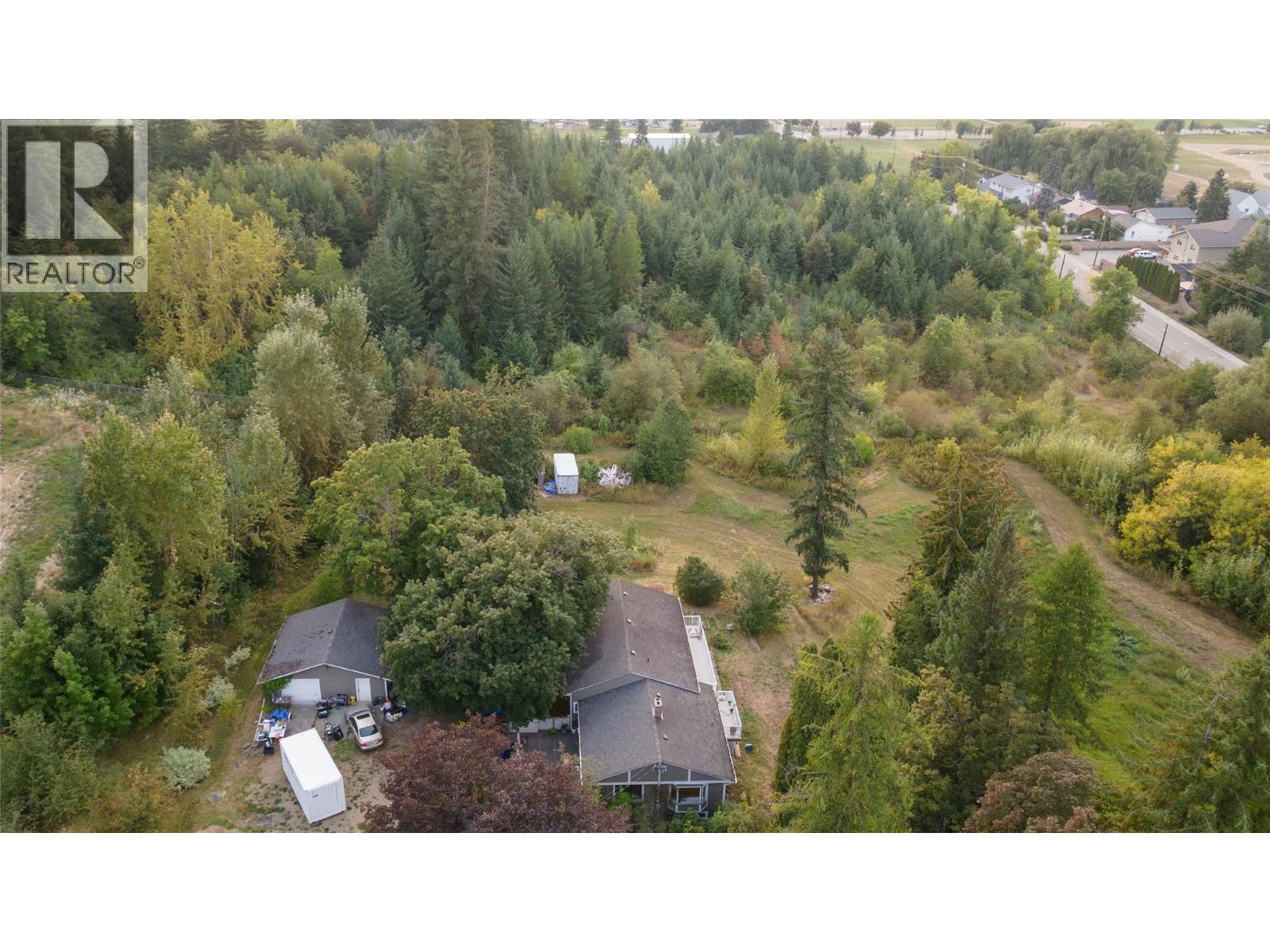 1121 Shuswap Street Sw, Salmon Arm, British Columbia  V1E 1J3 - Photo 17 - 10375574