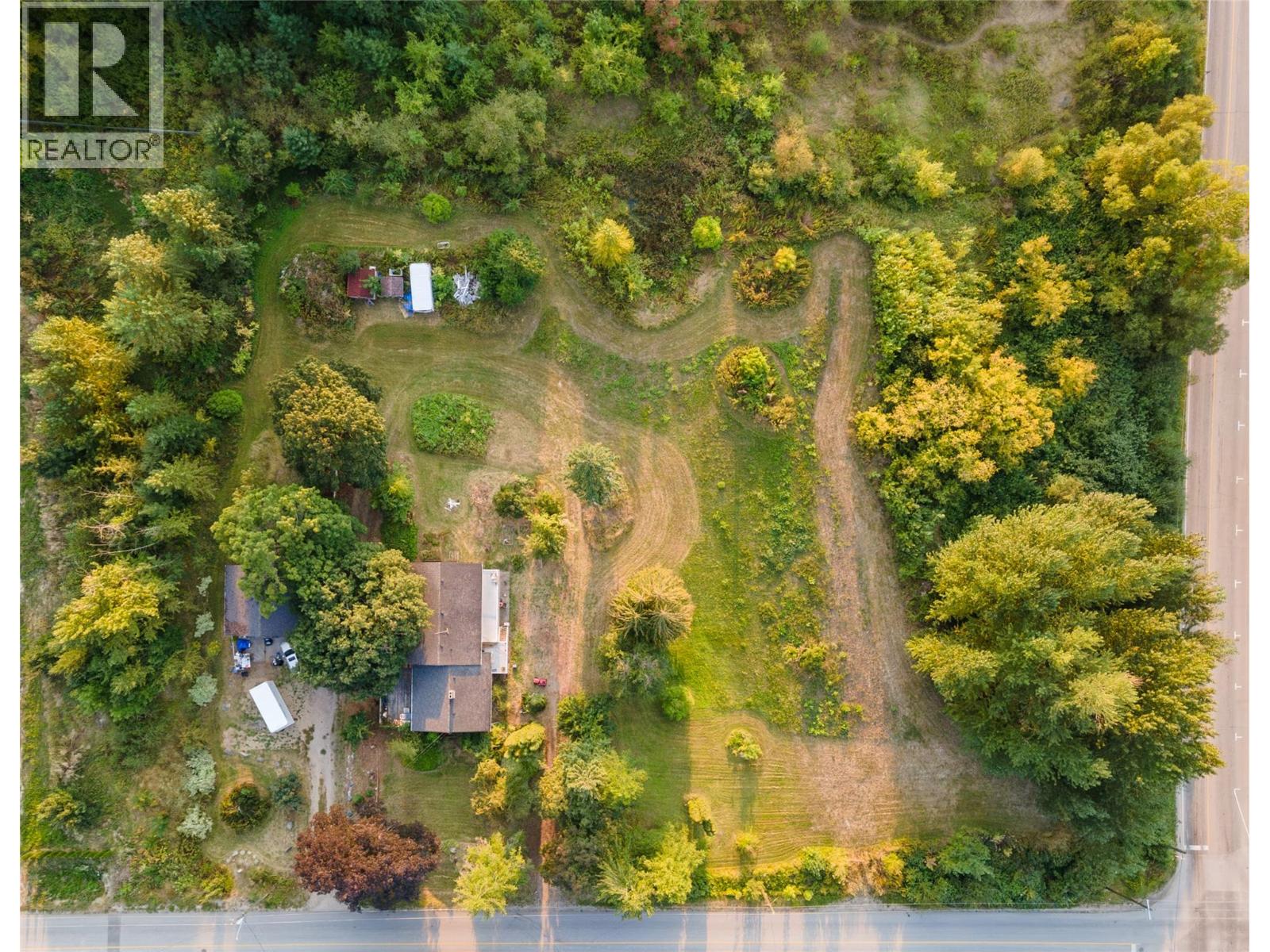 1121 Shuswap Street Sw, Salmon Arm, British Columbia  V1E 1J3 - Photo 19 - 10375574