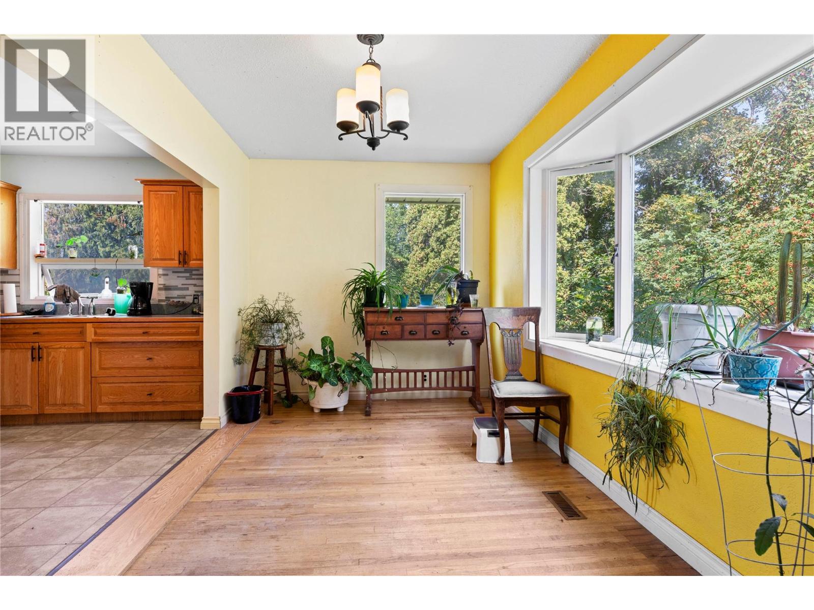 1121 Shuswap Street Sw, Salmon Arm, British Columbia  V1E 1J3 - Photo 33 - 10375574