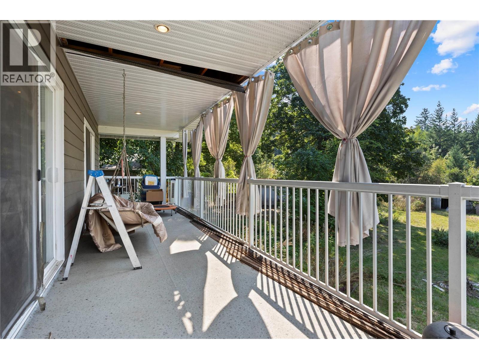 1121 Shuswap Street Sw, Salmon Arm, British Columbia  V1E 1J3 - Photo 42 - 10375574