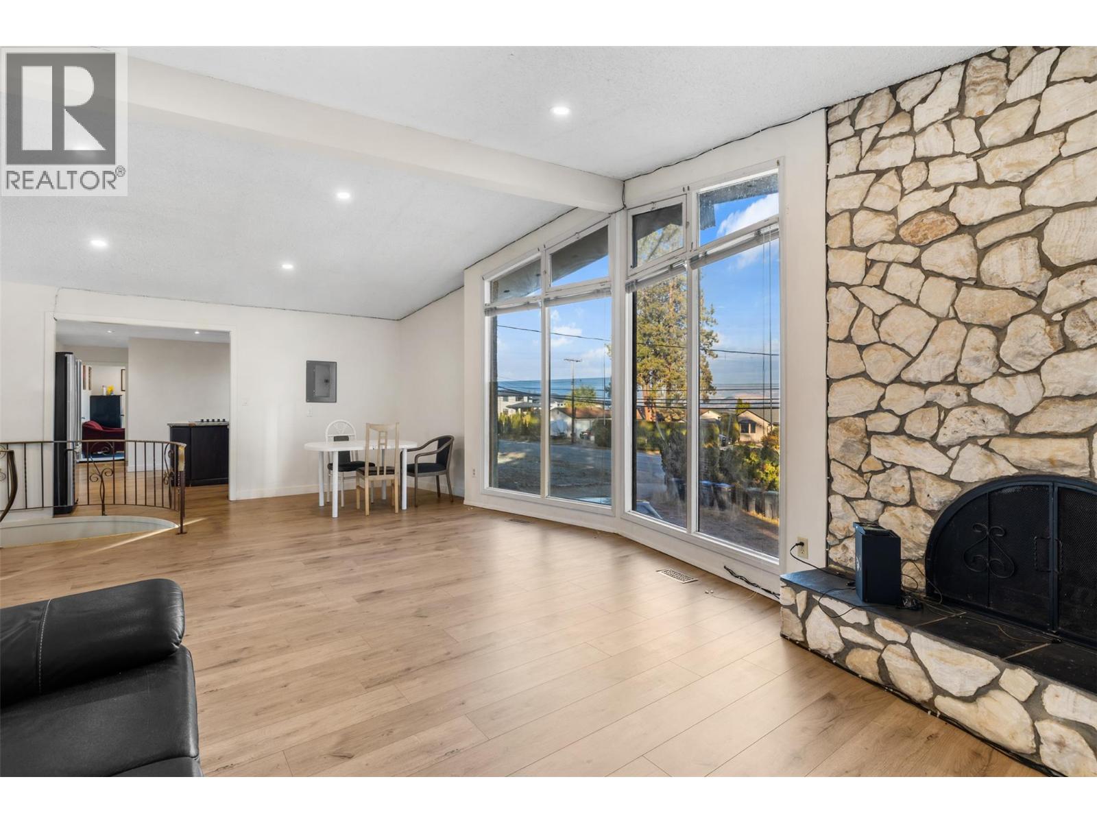 2650 Thacker Drive, West Kelowna, British Columbia  V1Z 1W3 - Photo 5 - 10375527