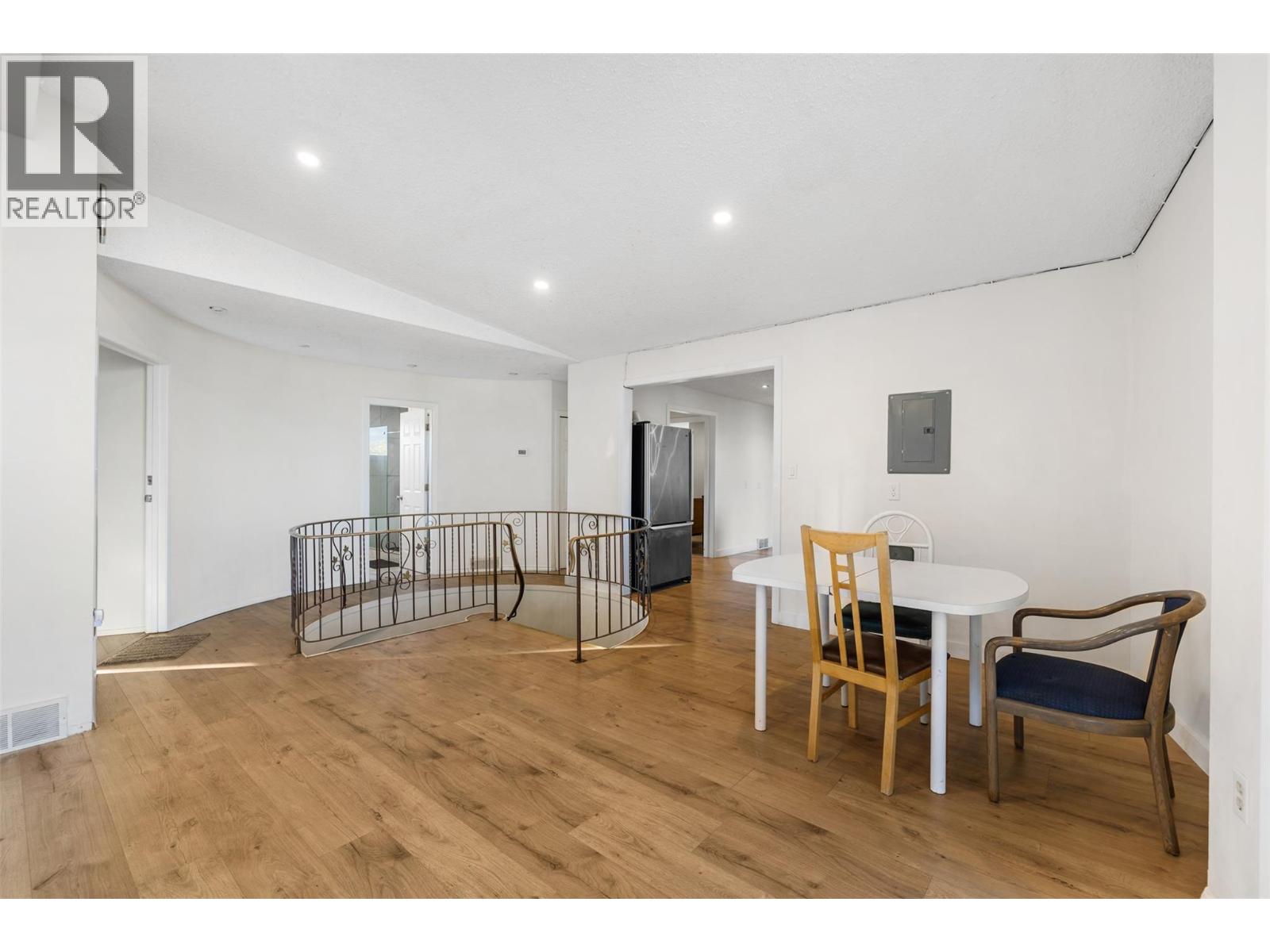 2650 Thacker Drive, West Kelowna, British Columbia  V1Z 1W3 - Photo 6 - 10375527