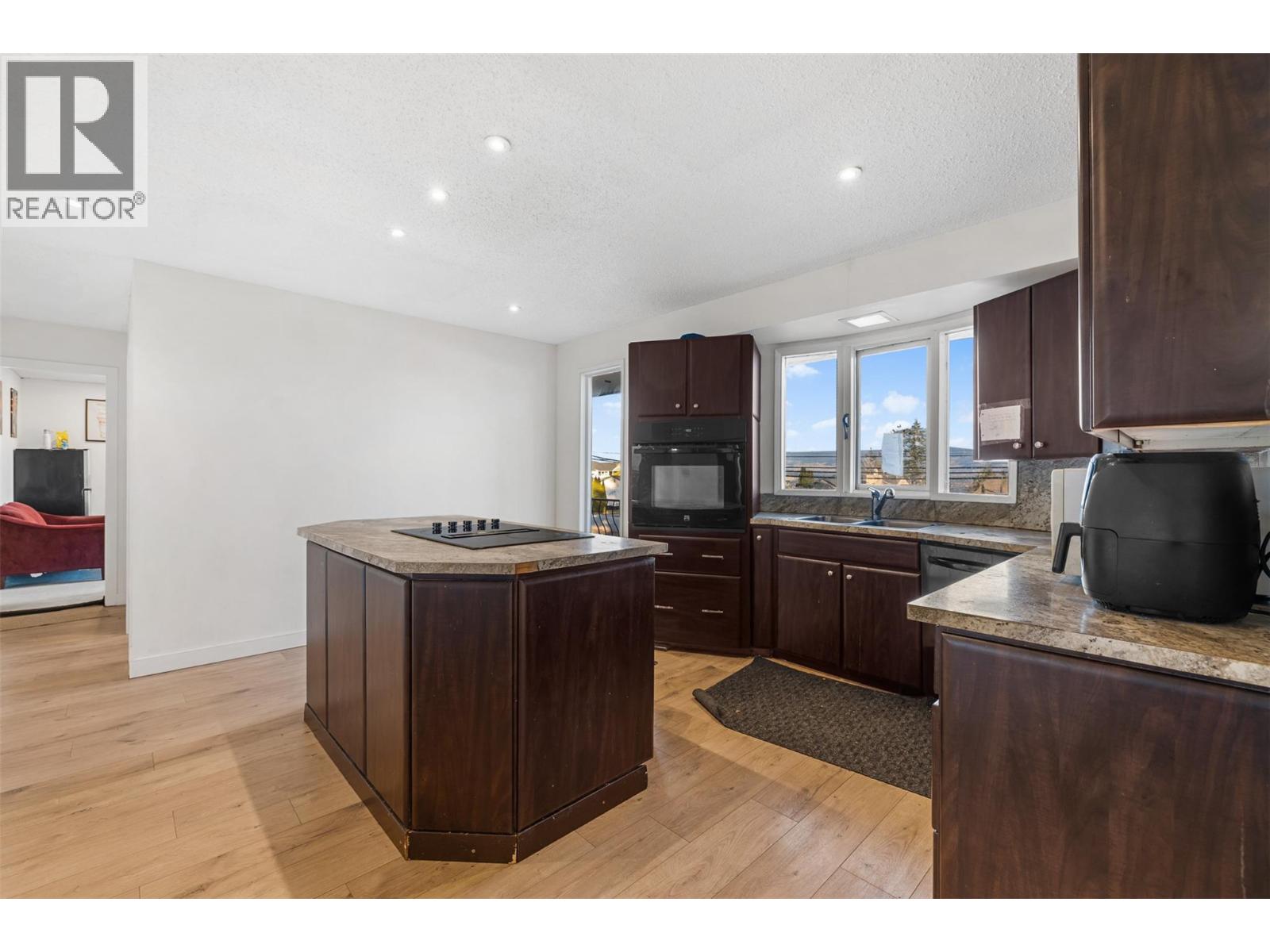 2650 Thacker Drive, West Kelowna, British Columbia  V1Z 1W3 - Photo 8 - 10375527