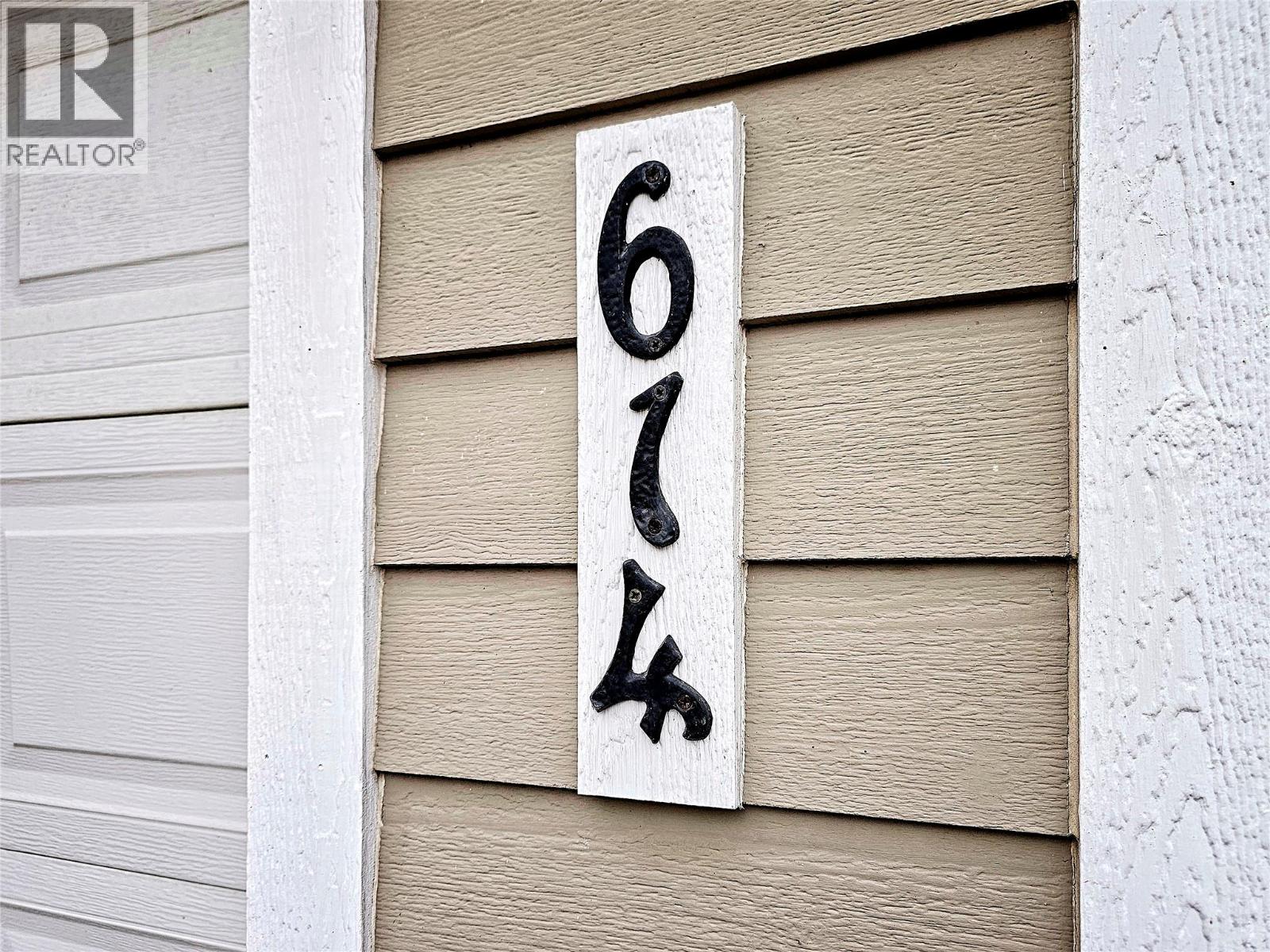 614 10th Avenue, Castlegar, British Columbia  V1N 1K9 - Photo 10 - 10375401