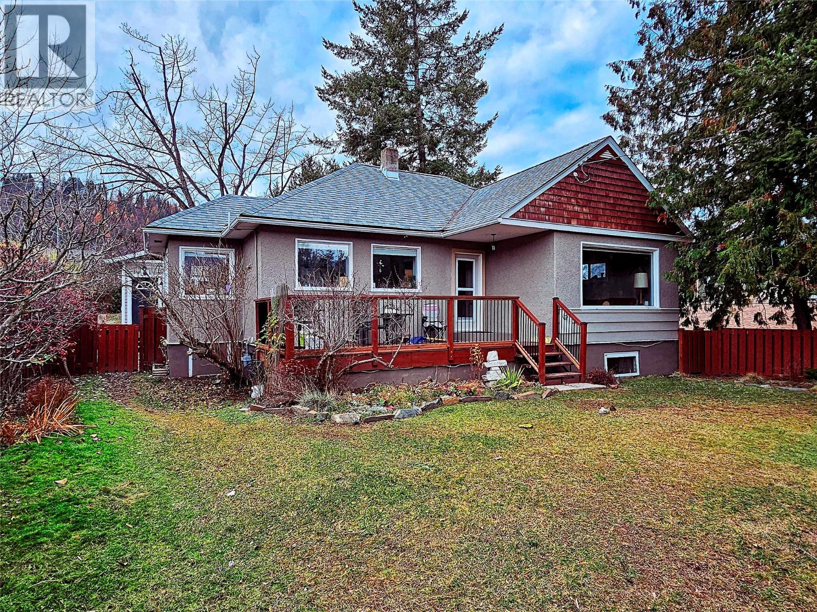 614 10th Avenue, Castlegar, British Columbia  V1N 1K9 - Photo 41 - 10375401