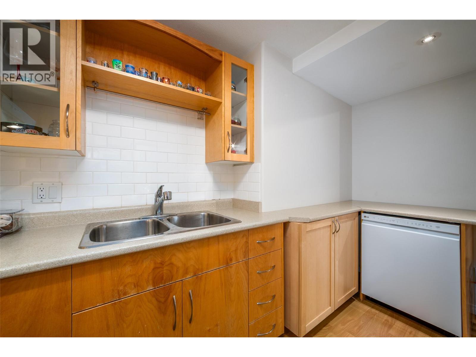 1150 Kelview Street, Kelowna, British Columbia  V1Y 3N8 - Photo 56 - 10375569